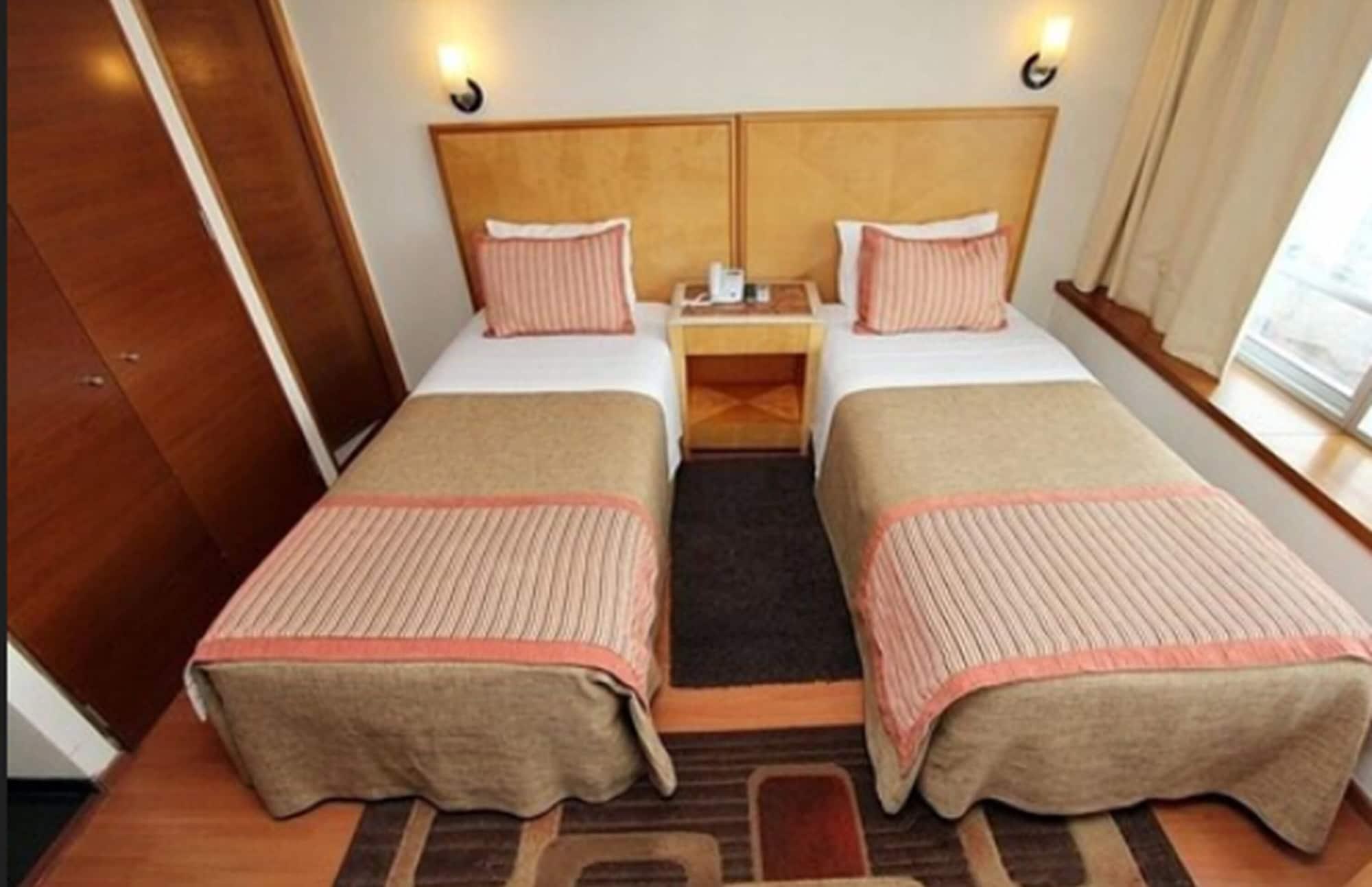 Rq Santiago Aparthotel Kültér fotó